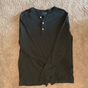 NWOT Men’s J. Crew Henley shirt!